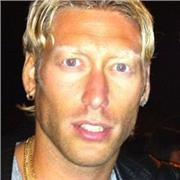 Insegnante madrelingua italiano, laureato in Giurisprudenza, si offre per lezioni della lingua italiana a stranieri e per ripetizioni scuole elementari e medie. Ottima conoscenza di lingua inglese, spagnola e tedesca